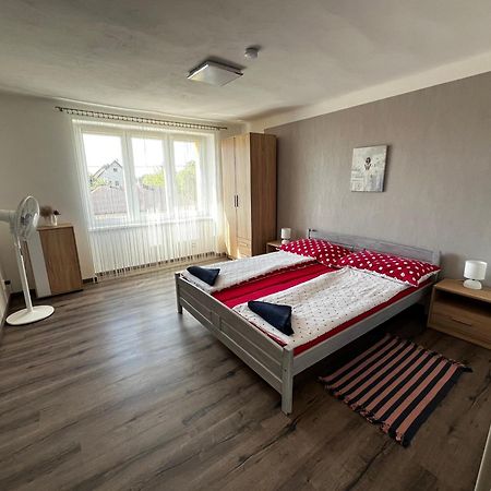 Apartmany Polepy Экстерьер фото